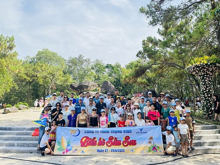Công ty Trọng Vinh - Tận hưởng mùa hè Sầm Sơn sôi động cùng Vietsense Travel