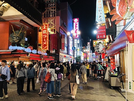 Kinh nghiệm đi Chợ đêm Nhật Bản từ Hướng dẫn viên