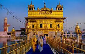 Thăm quan Ngôi Đền vàng Amritsar linh thiêng ở Ấn Độ