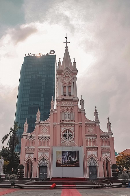 Nhà thờ Chính Tòa Đà Nẵng-Kiến trúc cổ kính độc đáo