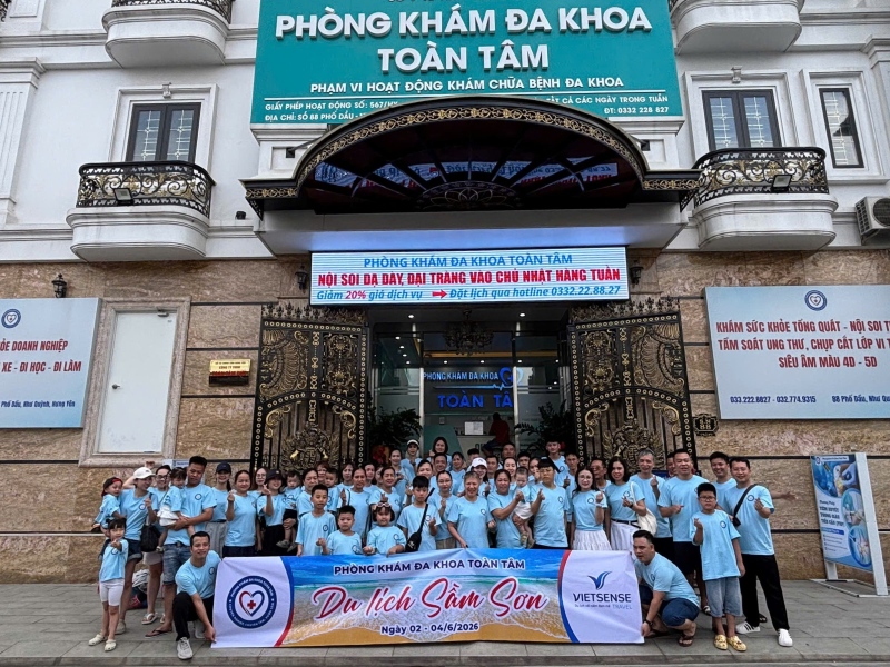 Đoàn khách Phòng khám đa khoa Toàn Tâm du lịch Sầm Sơn 2026