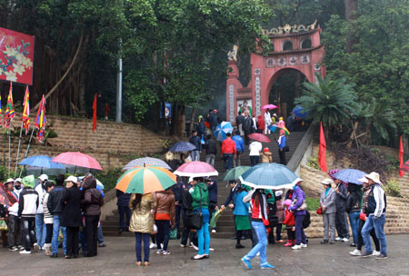 Lễ Hội Phủ Giầy - Đền Trần