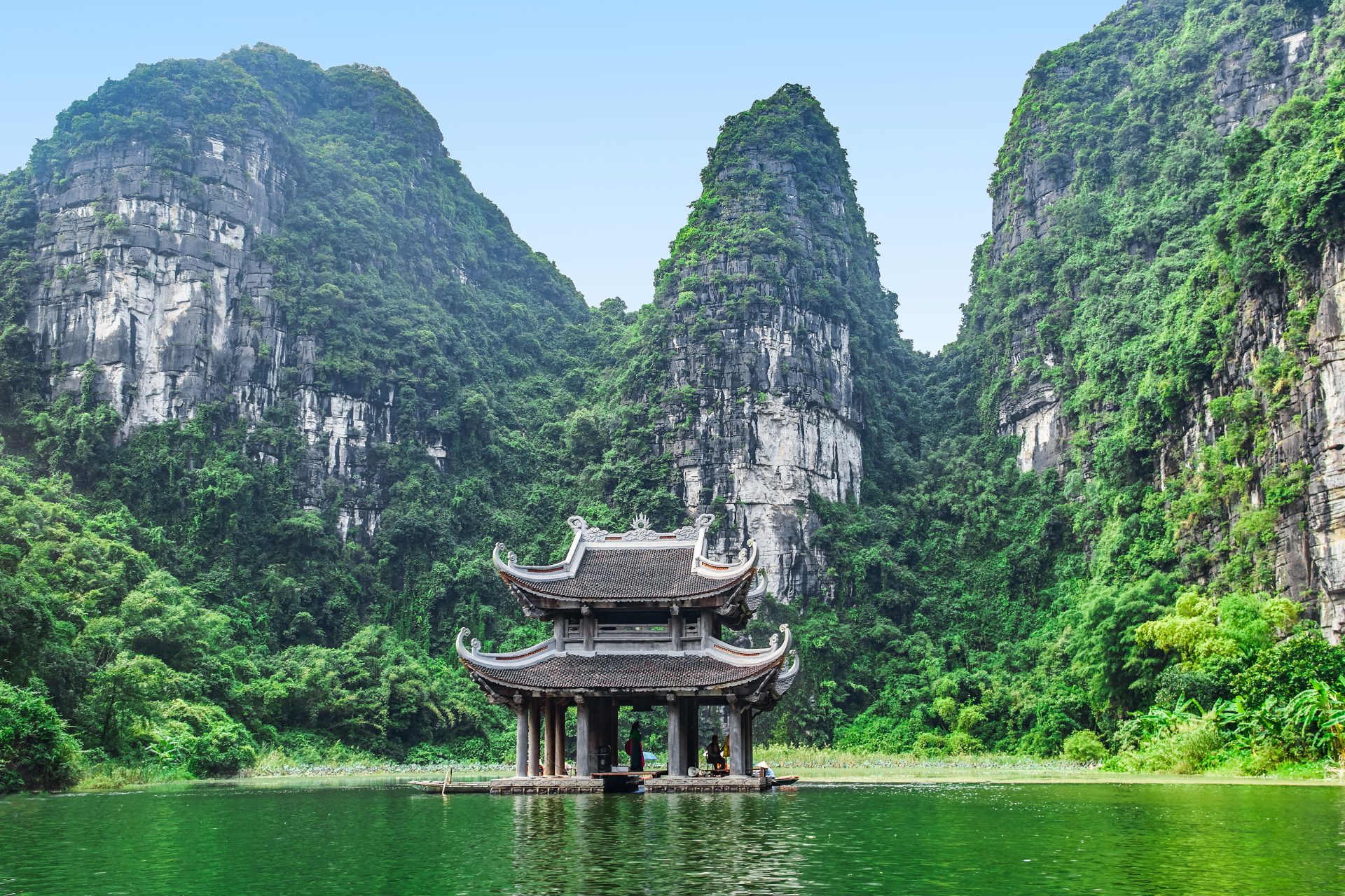 4N3D Khởi hành thứ 5 hàng tuần: Hà Nội - Bái Đính - Tràng An - Hạ Long - Yên Tử - Hà Nội