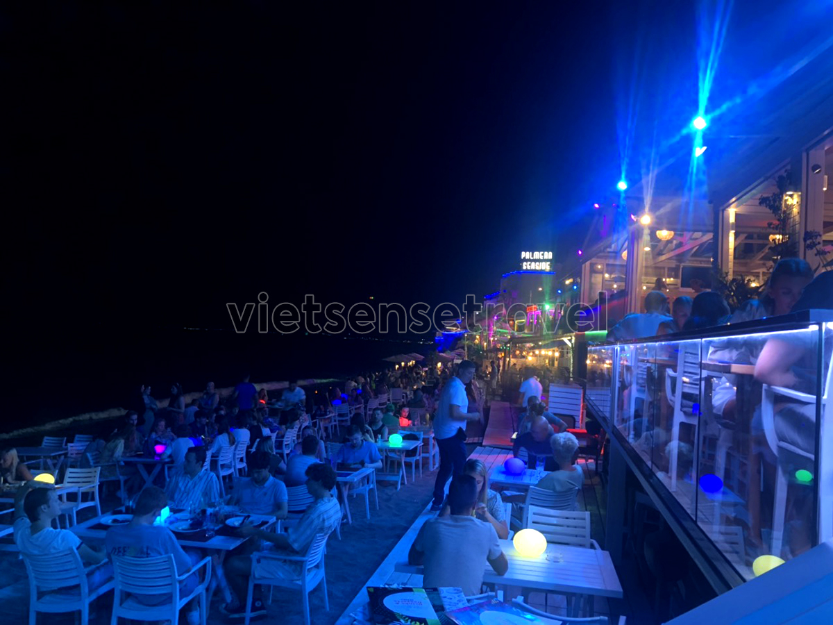 Athens – Santorini – Patras – Kylini – Zante
