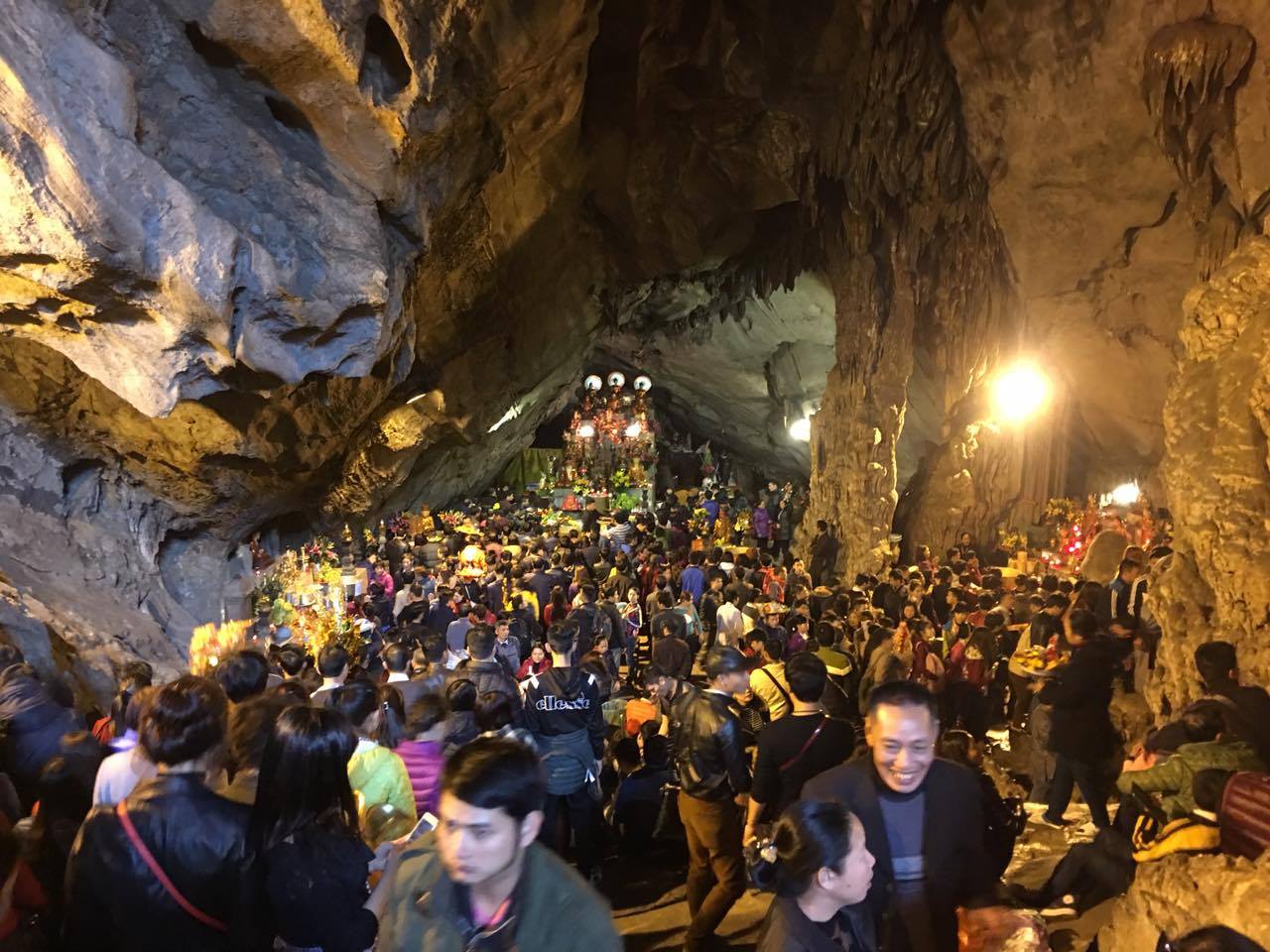 Chương trình Du Lịch Chùa Hương 1 ngày