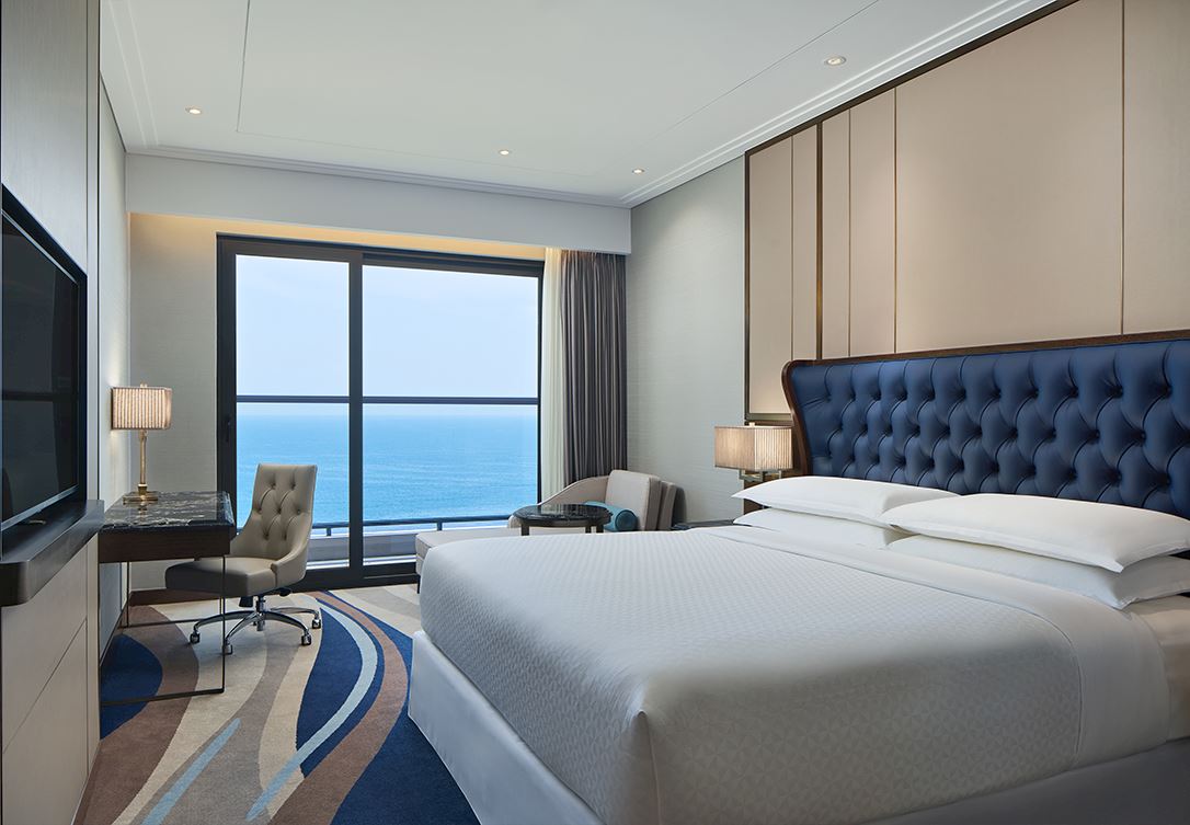 Combo Four Points by Sheraton Đà Nẵng