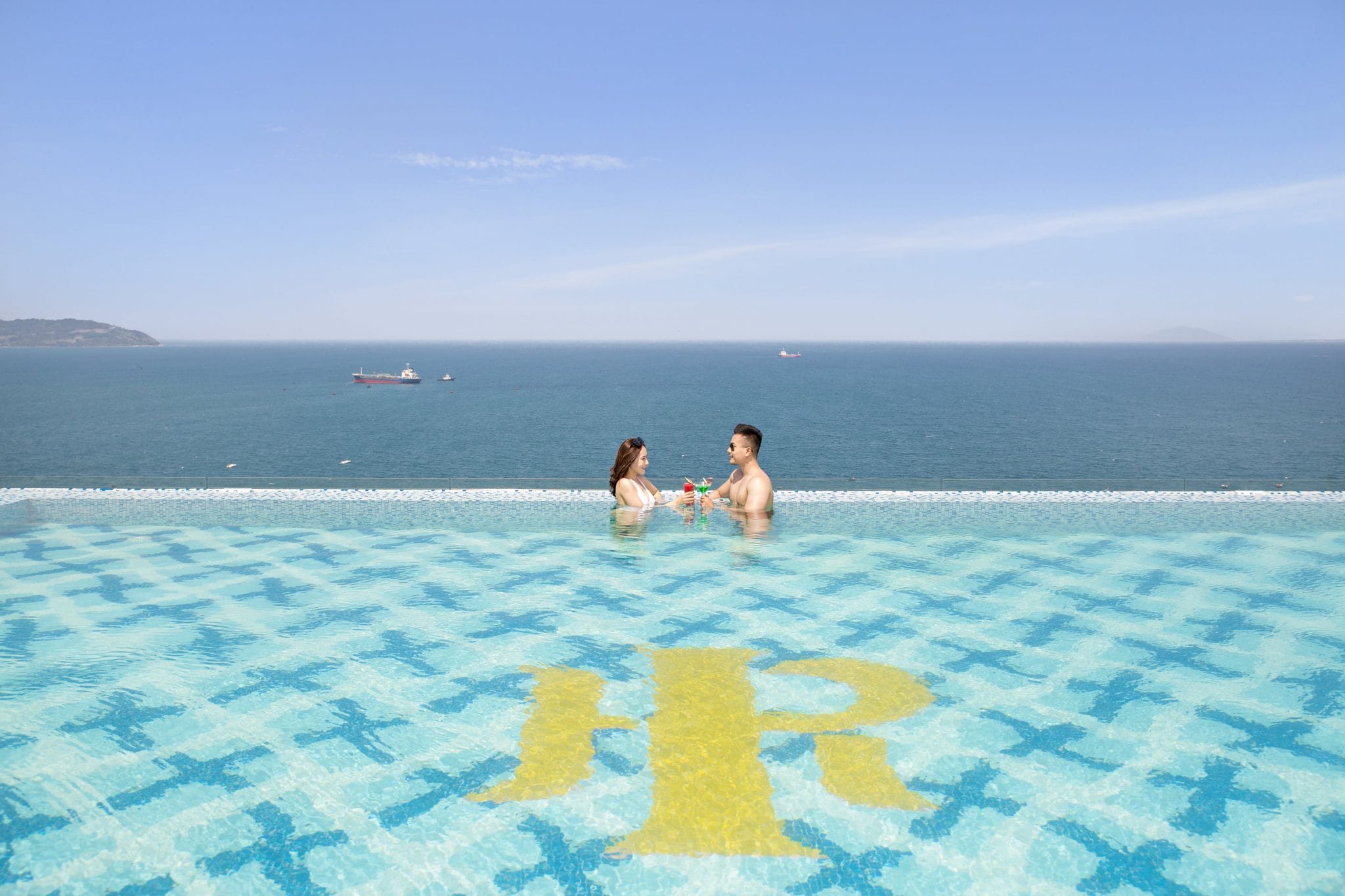 Combo MANDILA BEACH Đà Nẵng 4 sao
