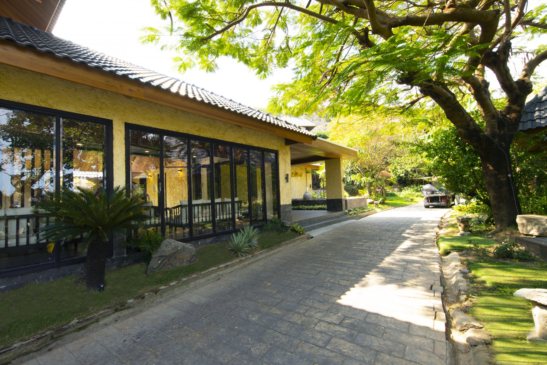Combo MerPerle Hòn Tằm Resort Nha Trang