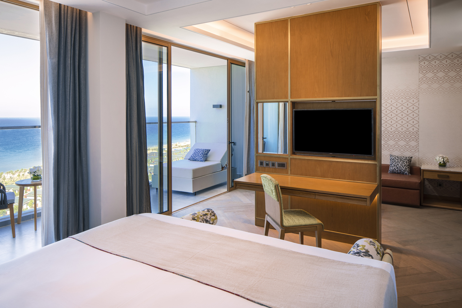 Combo Movenpick Resort Cam Ranh