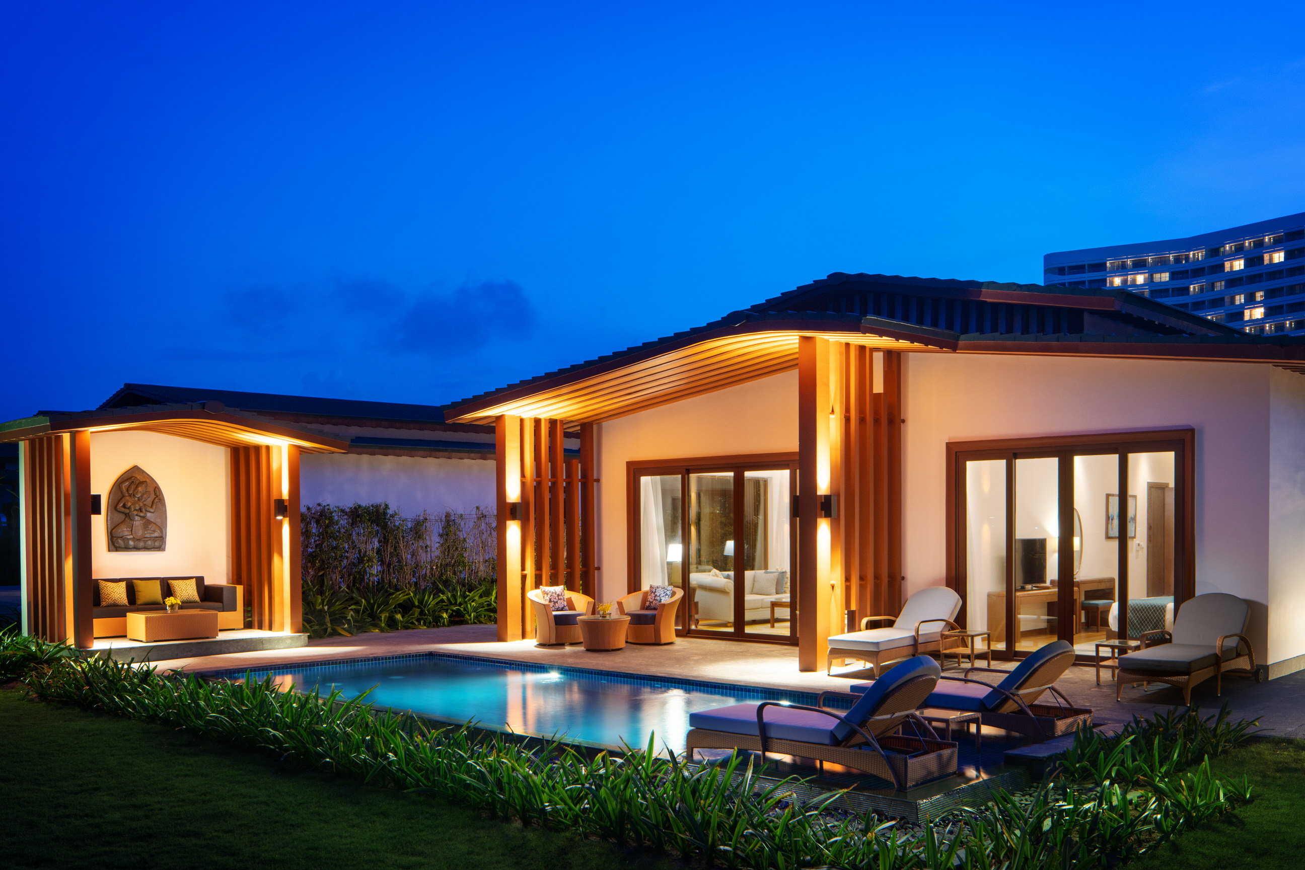 Combo Movenpick Resort Cam Ranh