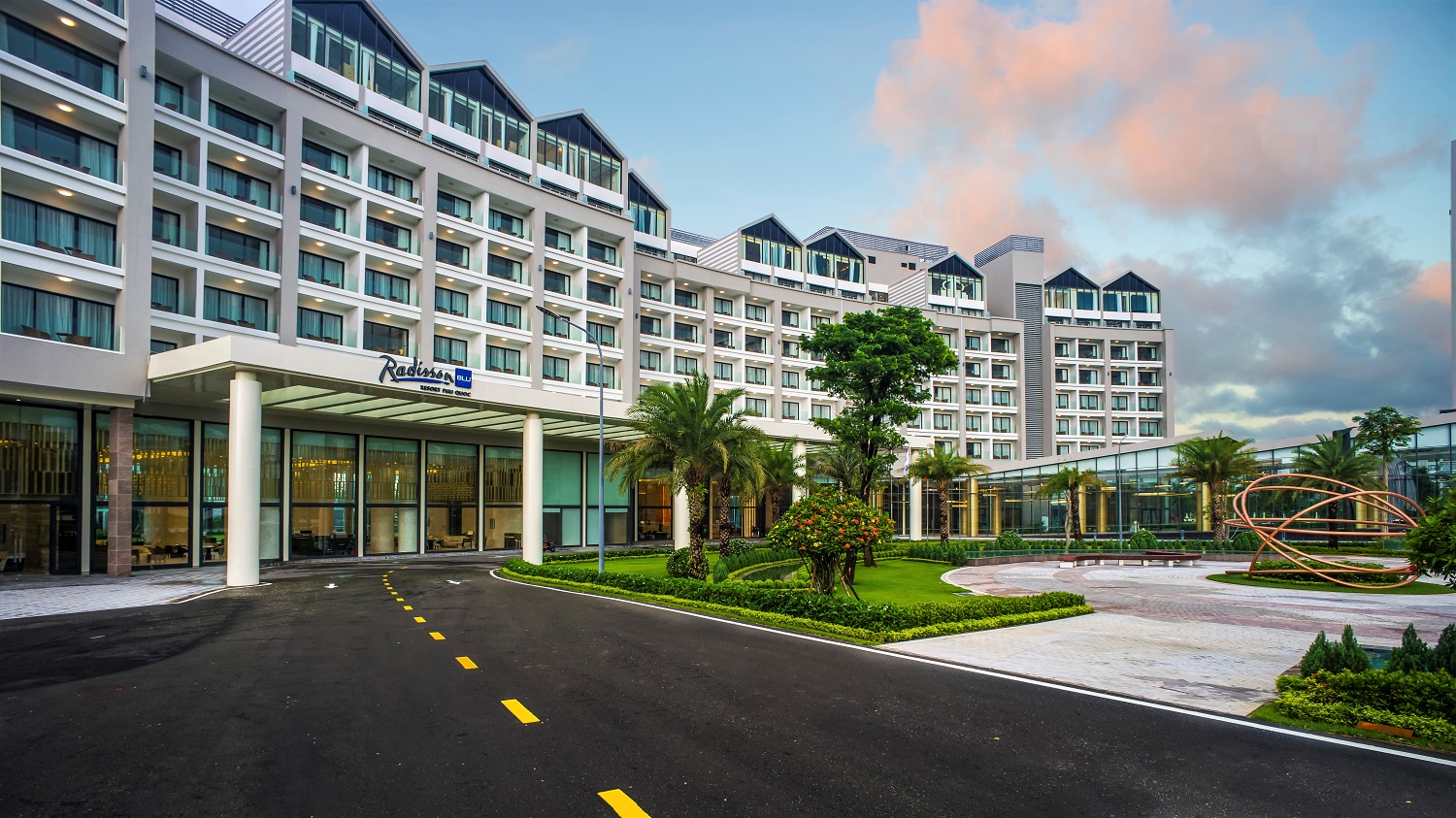 Combo Radisson Blu Resort Phú Quốc
