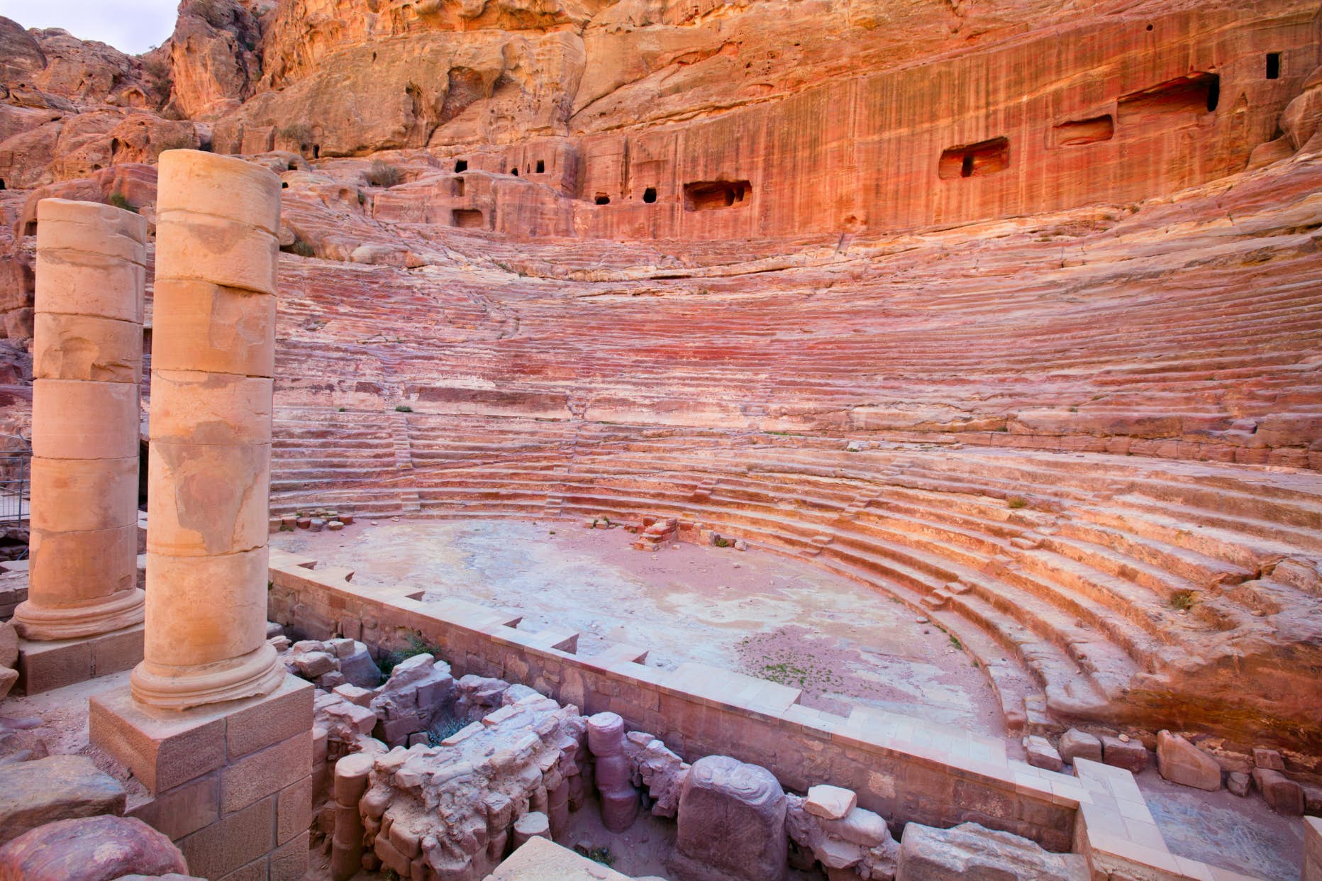 Du Lịch Jordan Huyền Thoại Trung Đông 2025