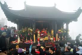 Du Lịch Lễ Hội:  Yên Tử