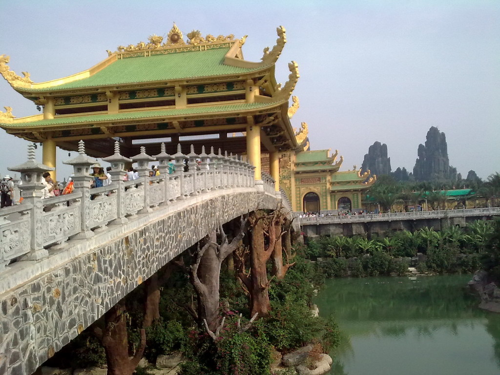 Du Lịch Miền Nam: Hà Nội – Thành Phố Hồ Chí Minh – Đại Nam – Củ Chi