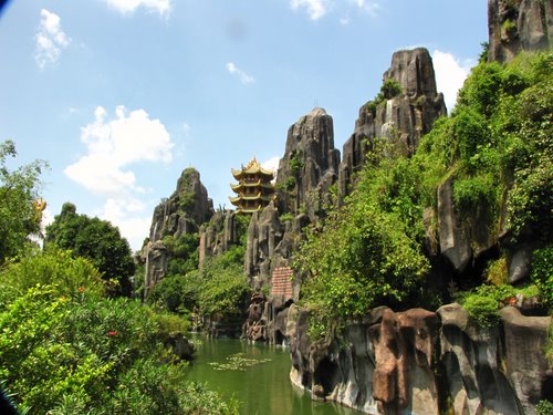 Du Lịch Miền Nam: Hà Nội – Thành Phố Hồ Chí Minh – Đại Nam – Củ Chi