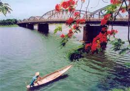 Du Lịch Miền Trung:  Huế - Thành Cổ Quảng Trị – Động Phong Nha