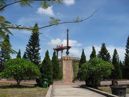 Du Lịch Miền Trung:  Huế - Thành Cổ Quảng Trị – Động Phong Nha