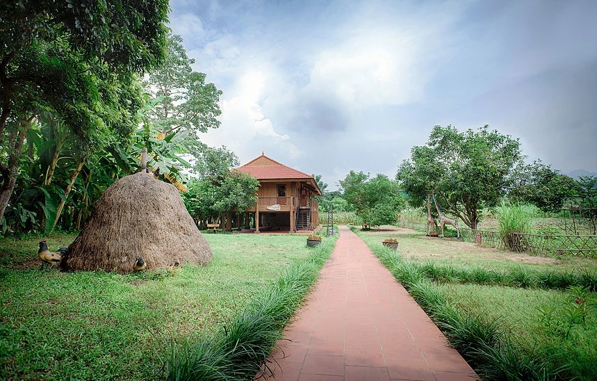 Du Lịch Nghỉ Dưỡng: V. Resort Hòa Bình