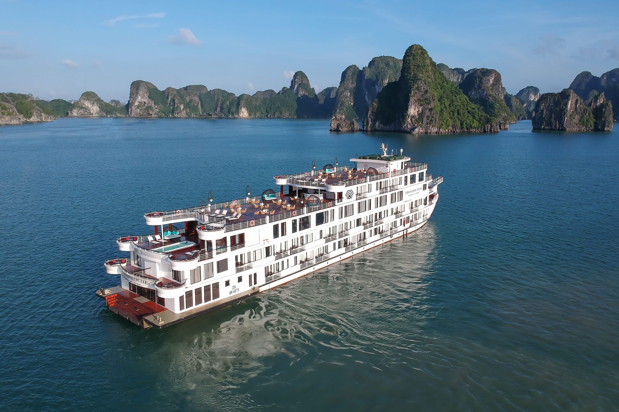 Du thuyền Ambassador Signature Hạ Long 2 Ngày 1 đêm