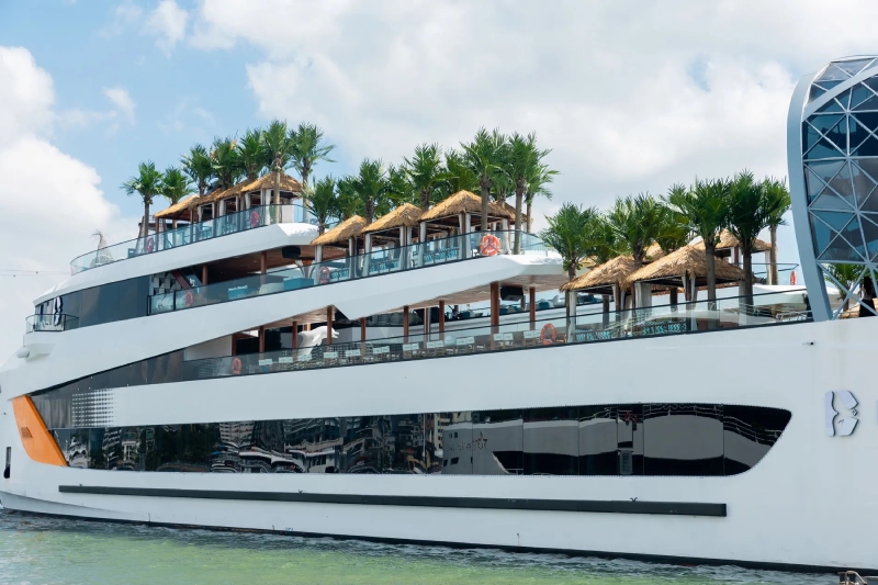 Du thuyền Dolphin Halong Cruise đẳng cấp