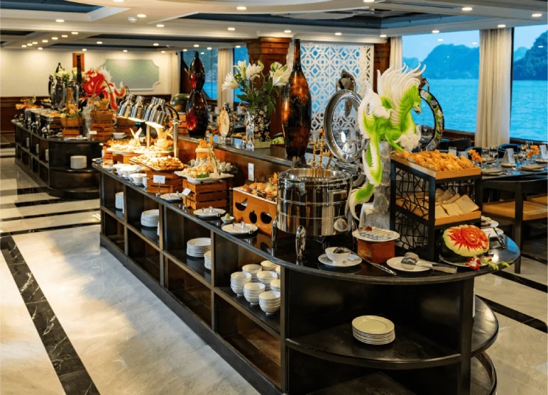 Du thuyền Hera Luxury Day Cruise sang trọng