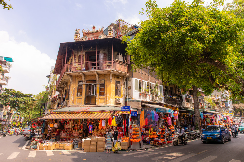 Du Thuyền Hồ Tây