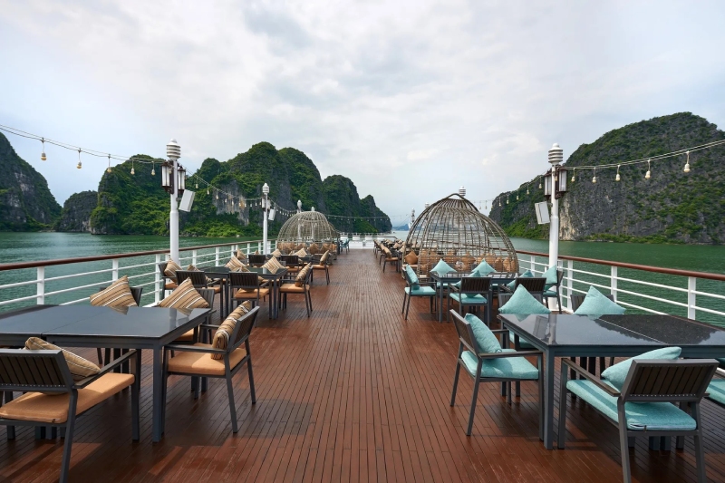 Du thuyền Paradise Delight sang trọng