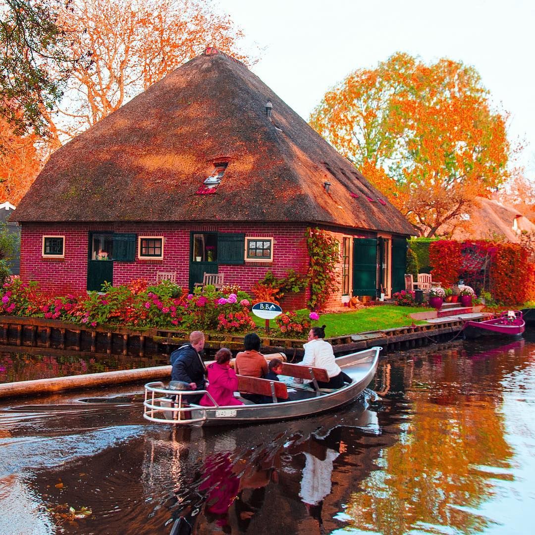 Ghé Thăm Làng Cổ Giethoorn - Chốn Quê Thanh Bình Đẹp Nhất Hà Lan