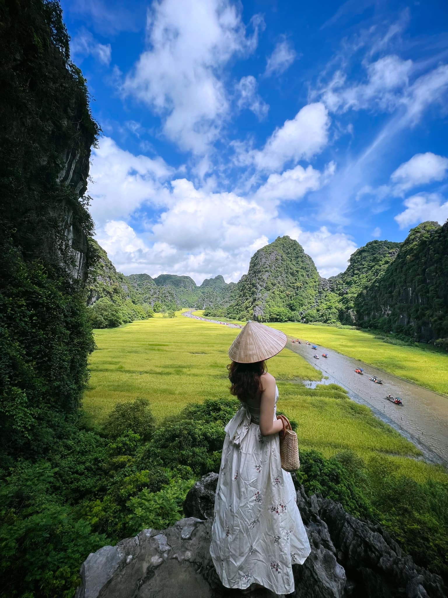 HÀ NỘI – HOA LƯ – TAM CỐC - HÀ NỘI