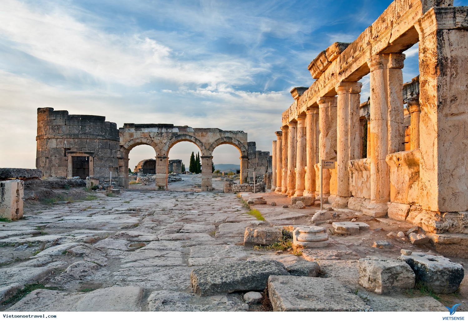 Tour Du Lịch Thổ Nhĩ Kỳ: Istanbul – Pamukkale – Cappadocia 10 ngày từ Hà Nội