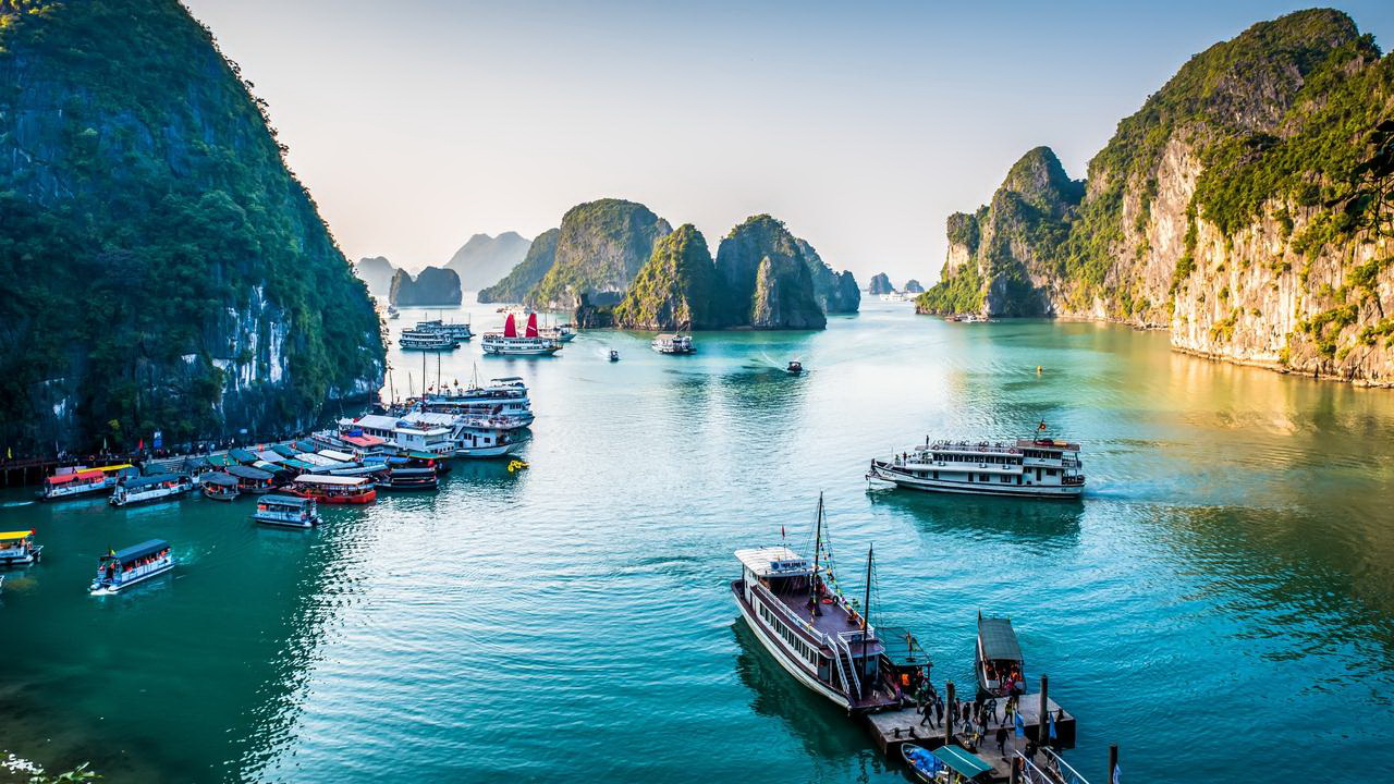 Thứ 5 Hàng Tuần: Hà Nội - Bái Đính - Tràng An - Hạ Long - Yên Tử - Hà Nội