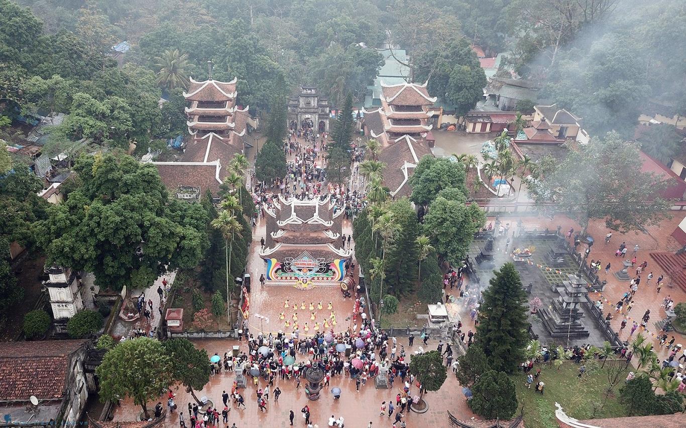 Thứ 5 hàng tuần: Hà Nội - Bái Đính - Tràng An- Hạ Long - Yên Tử - Chùa Hương - Hà Nội