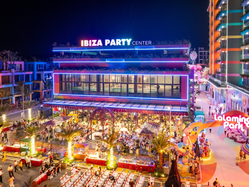 Tour biển Hải Tiến Ibiza Flamingo Resort 3 ngày 2 đêm từ Hà Nội