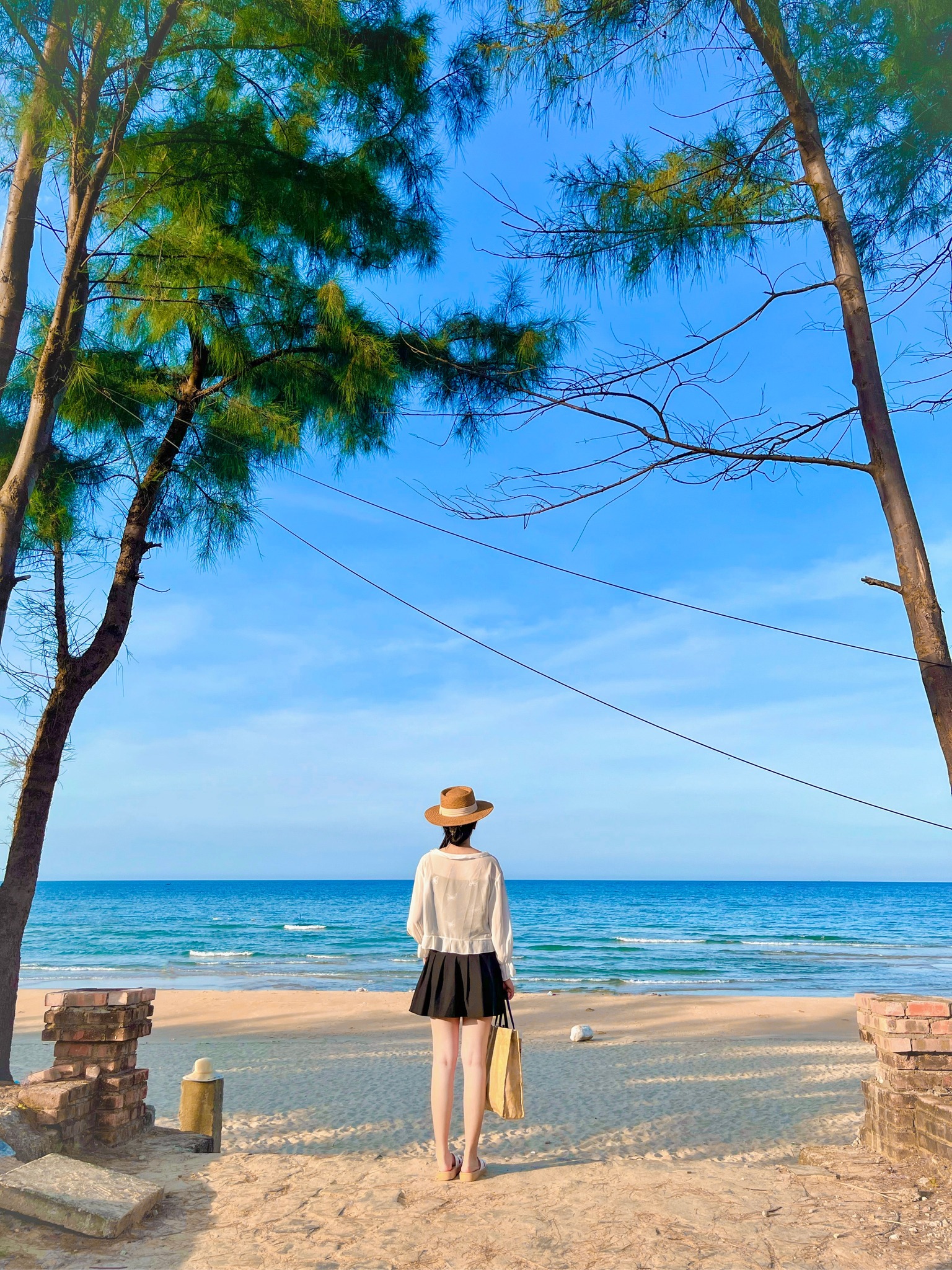 Tour Biển Lăng Cô - Huế 4 Ngày 5 Đêm