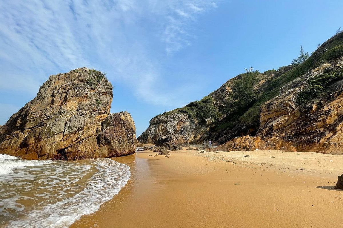 Tour Biển Nhật Lệ - Viếng Mộ Đại Tướng - Động Thiên Đường 3N4Đ