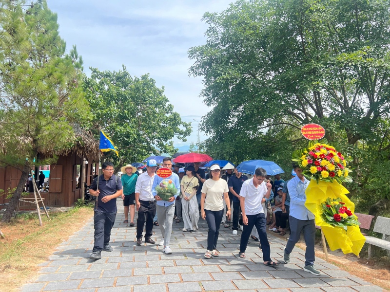 Tour biển Nhật Lệ Phong Nha 4 ngày 3 đêm
