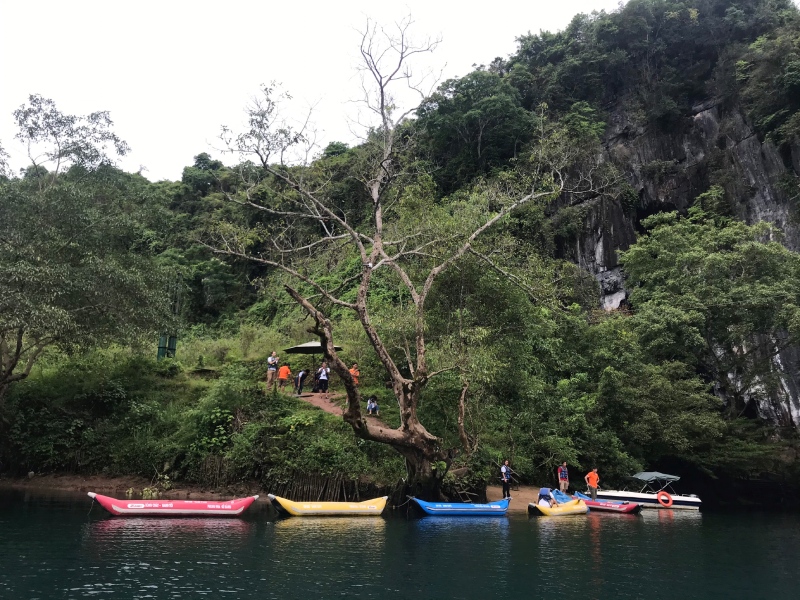 Tour biển Nhật Lệ Phong Nha 4 ngày 3 đêm