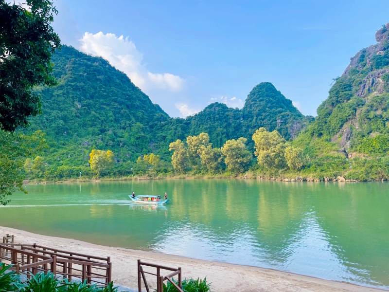 Tour biển Nhật Lệ Sun Spa Resort 3 ngày 4 đêm từ Hà Nội