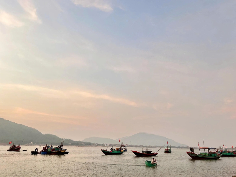 Tour biển Thiên Cầm Ngã ba Đồng Lộc 3 ngày 2 đêm