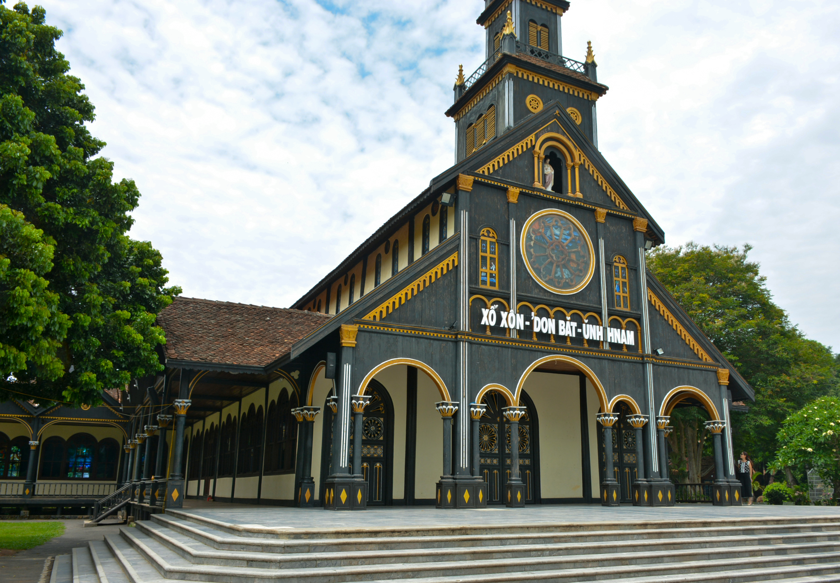 Tour Buôn Ma Thuột Gia Lai Kon Tum Măng Đen