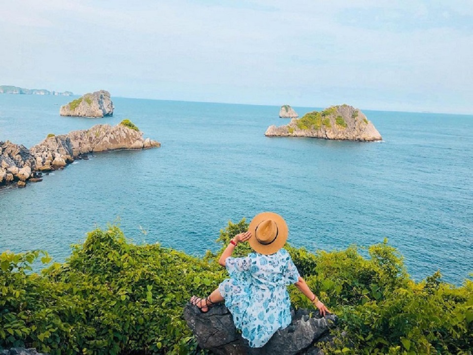 Tour Cát Bà Vịnh Lan Hạ 2 Ngày 1 Đêm