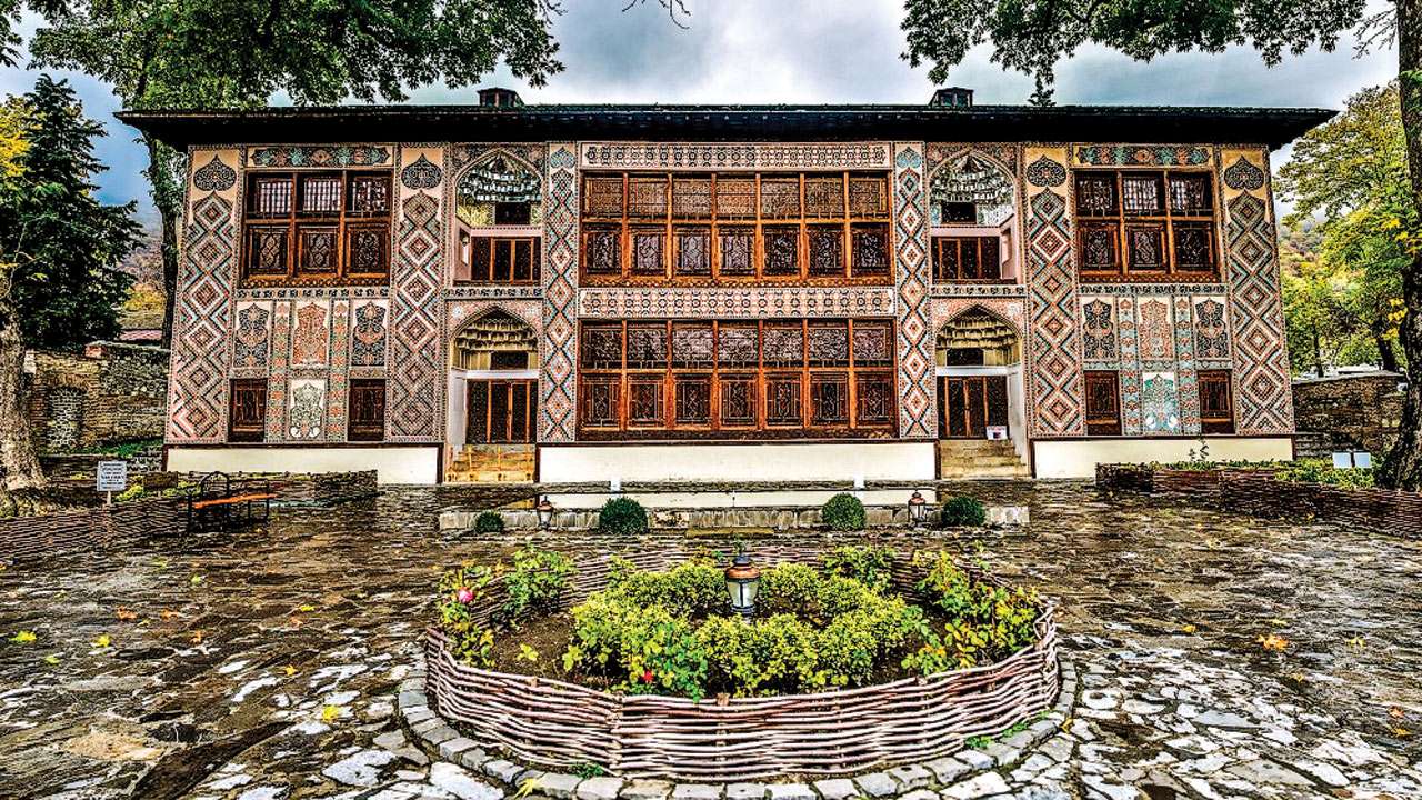 Tour Con Đường Tơ Lụa Trung Đông 14 Ngày 13 Đêm