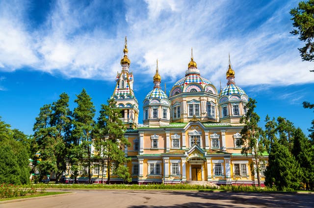 Tour Con Đường Tơ Lụa Trung Đông 14 Ngày 13 Đêm