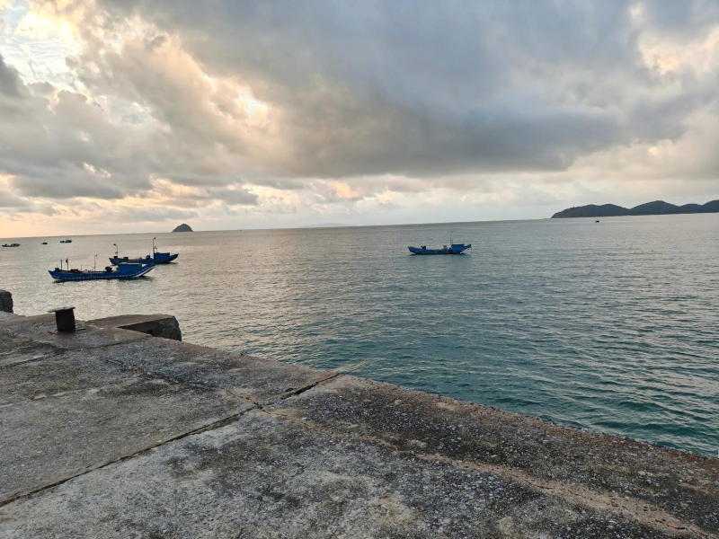 Tour Đảo Cái Chiên Bãi Tắm Đầu Rồng Đảo Thoi Xanh 3N2Đ Giá Tốt