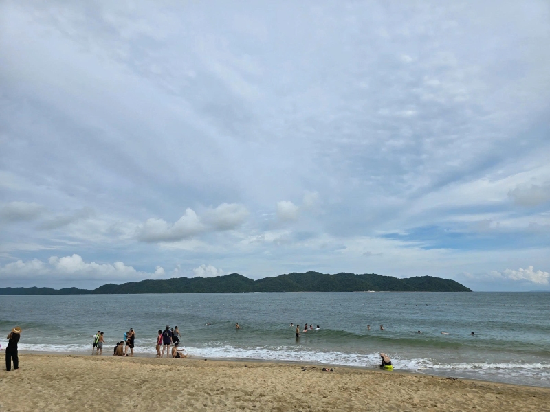 Tour Đảo Cái Chiên Bãi Tắm Đầu Rồng Đảo Thoi Xanh 3N2Đ Giá Tốt