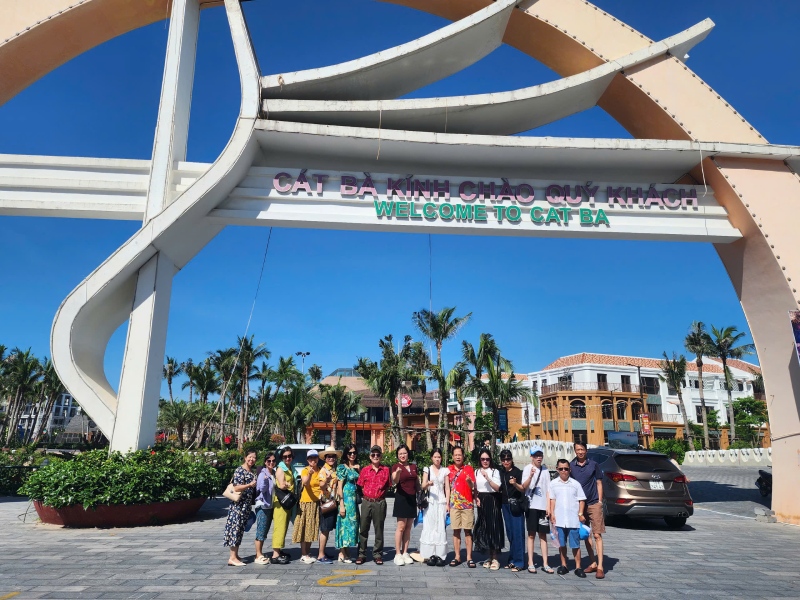 Tour đảo Cát Bà Vịnh Lan Hạ 3 ngày 2 đêm