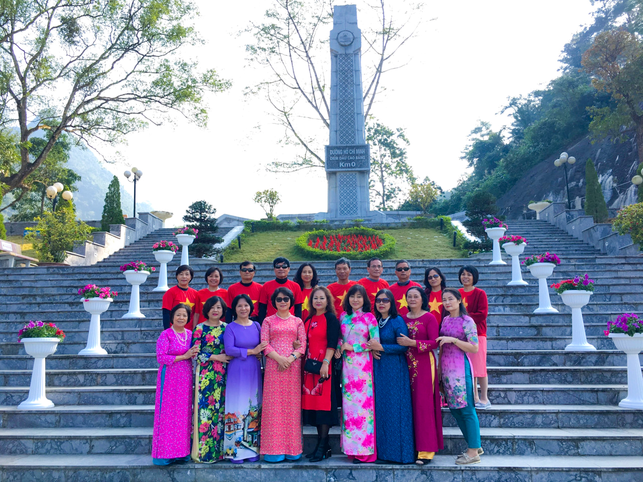 Tour Du Lịch Cao Bằng Bắc Kan Hồ Ba Bể Thác Bản Giốc