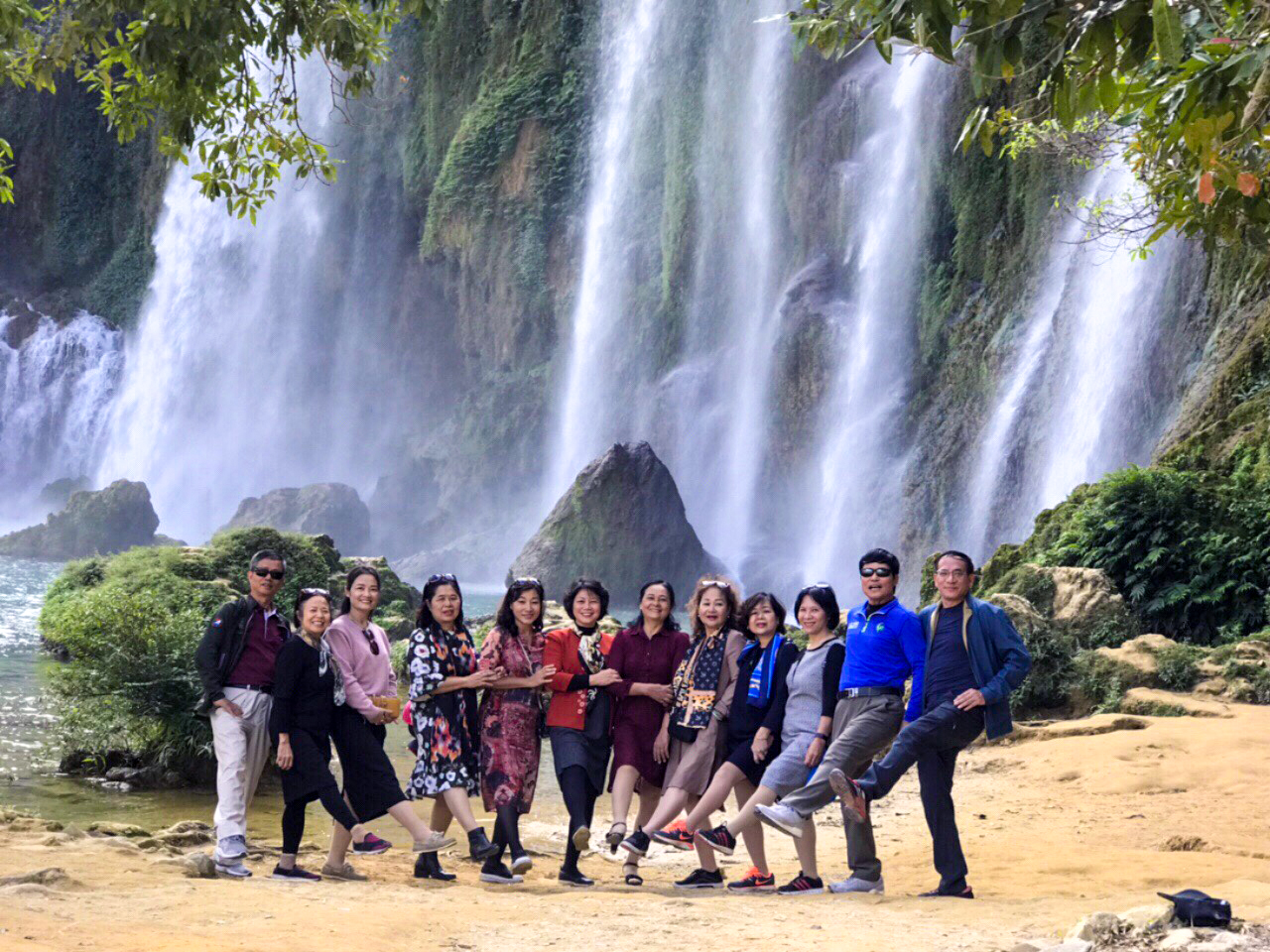 Tour Du Lịch Cao Bằng Bắc Kan Hồ Ba Bể Thác Bản Giốc