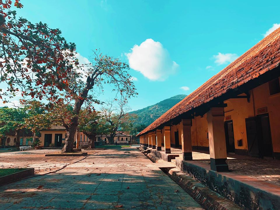 Tour Du Lịch Côn Đảo BẰNG TRỰC THĂNG 3 Ngày 2 Đêm