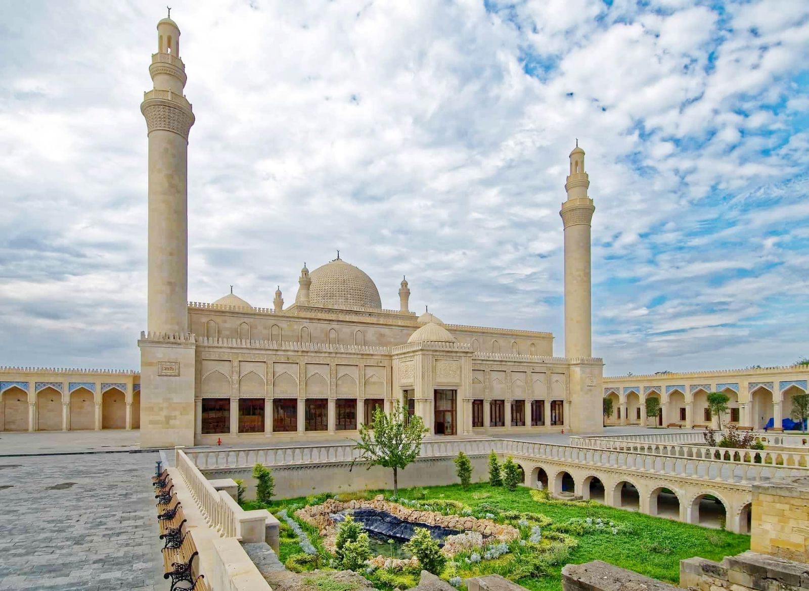 Tour Du lịch Con Đường Tơ Lụa Trung Á – Caucasus 17 Ngày